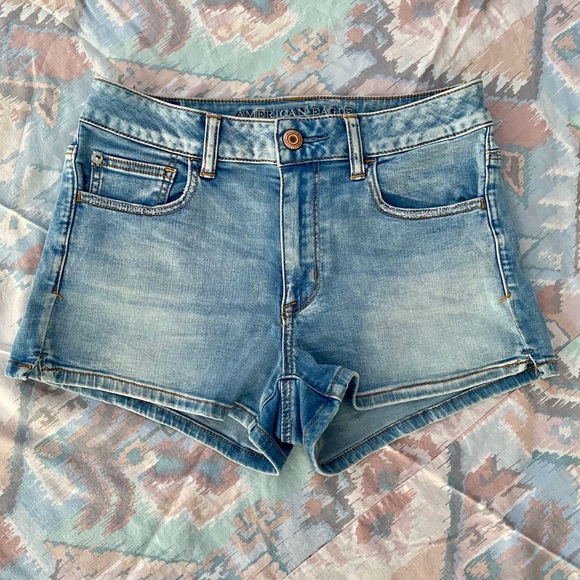 American Eagle Outfitters Pants - 🪐American Eagle hi rise festival shortie🦖